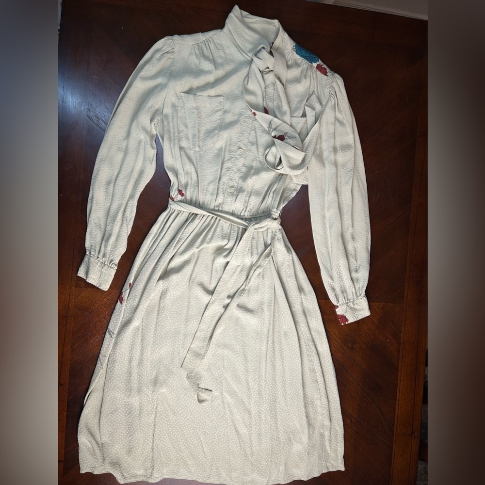 Chic Cream Long Sleeve Women's Dress 100% silk - Picture 2 of 7